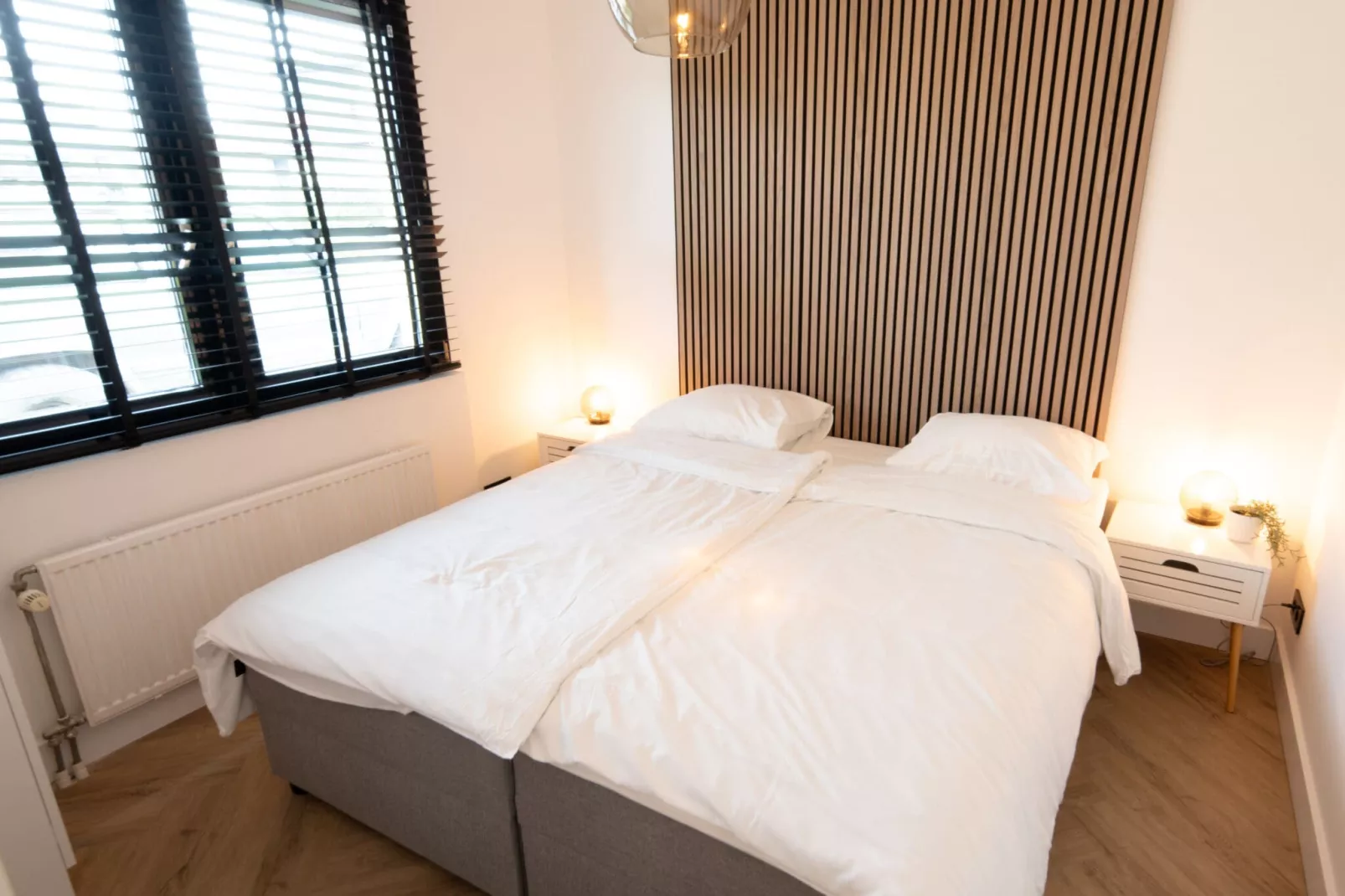 Luxe bungalow – Max 6 personen – Nummer 53-Slaapkamer