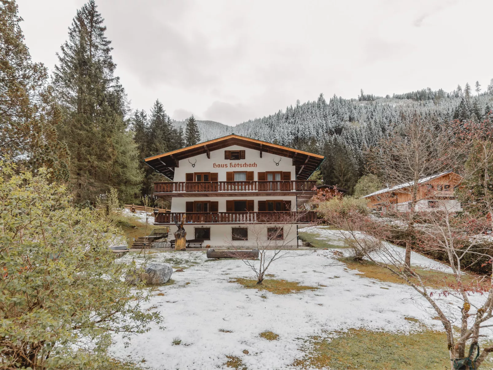 Haus Kötschach Apartment Gertrud-Buiten