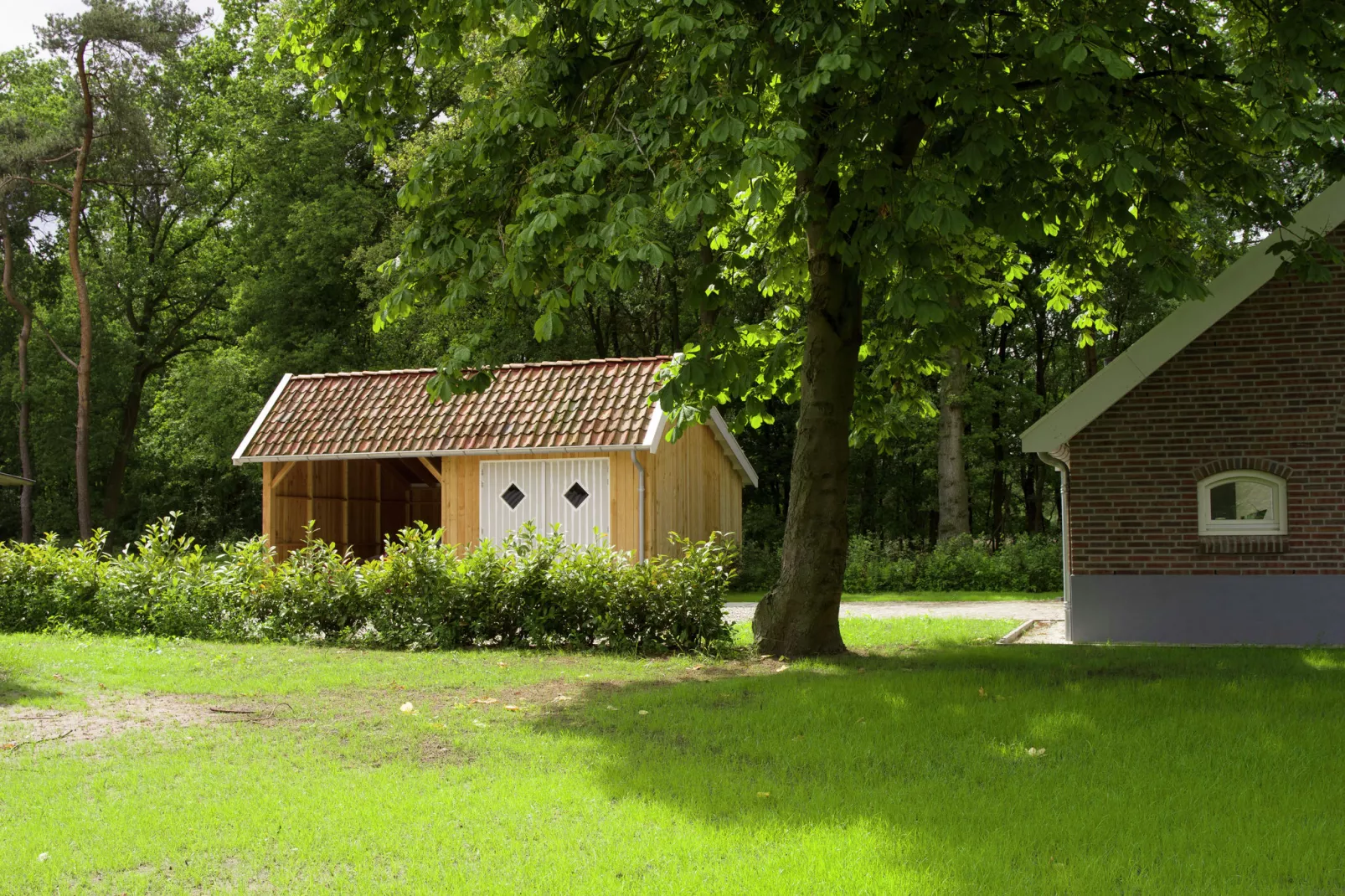 Design lodge Twente-Tuinen zomer