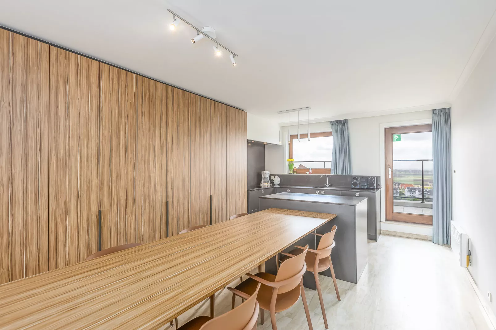 Prestige I 1001-Eetkamer
