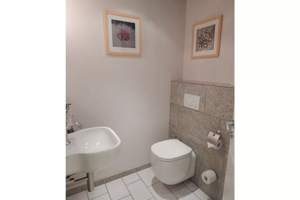 103079-Badkamer