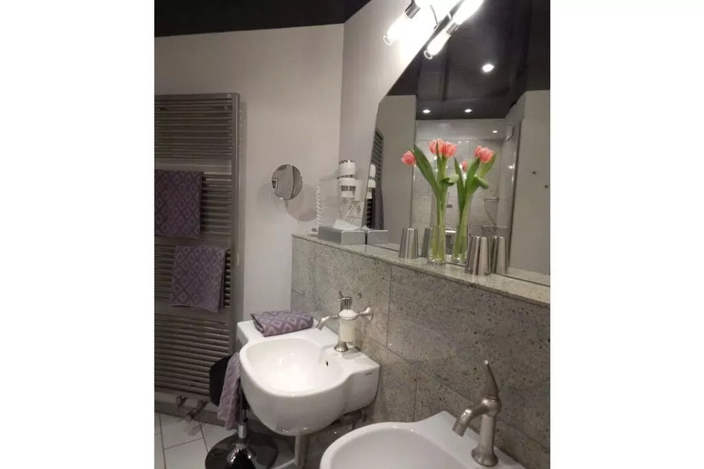 103079-Badkamer