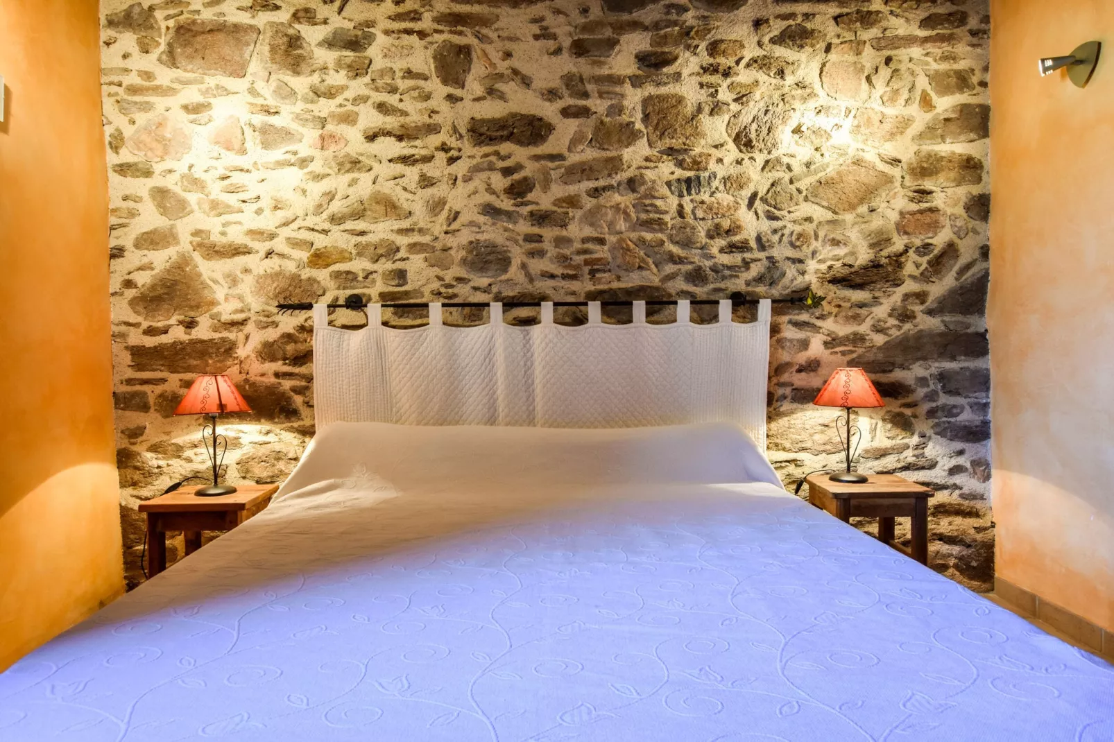 Maison pour 3 personnes à la campagne-Slaapkamer