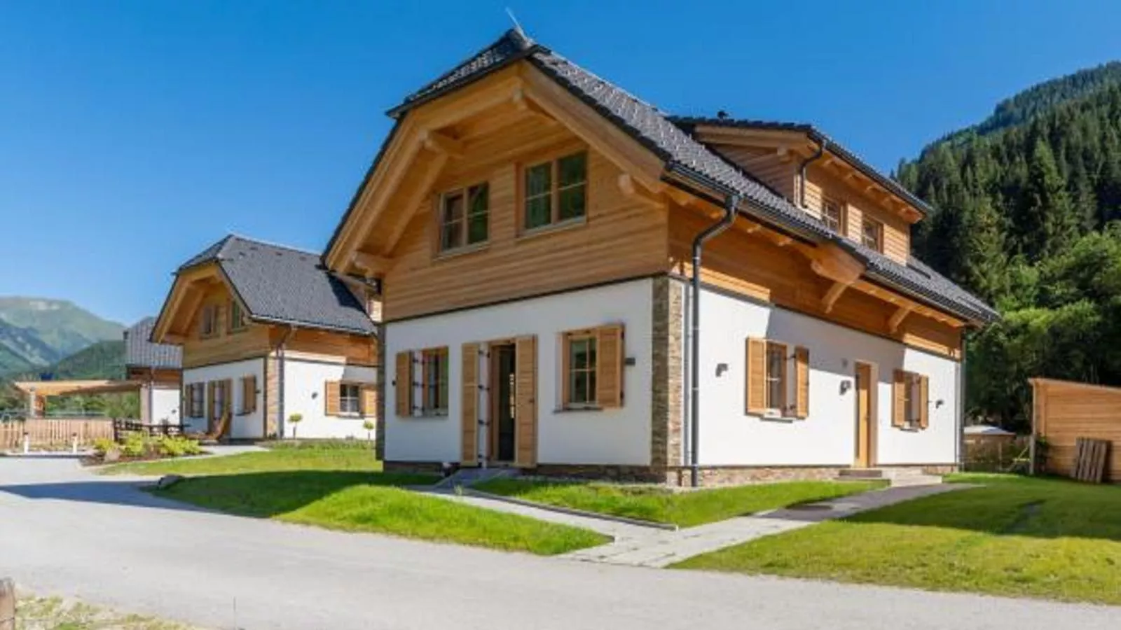 Steier Hütte S-Buitenkant zomer