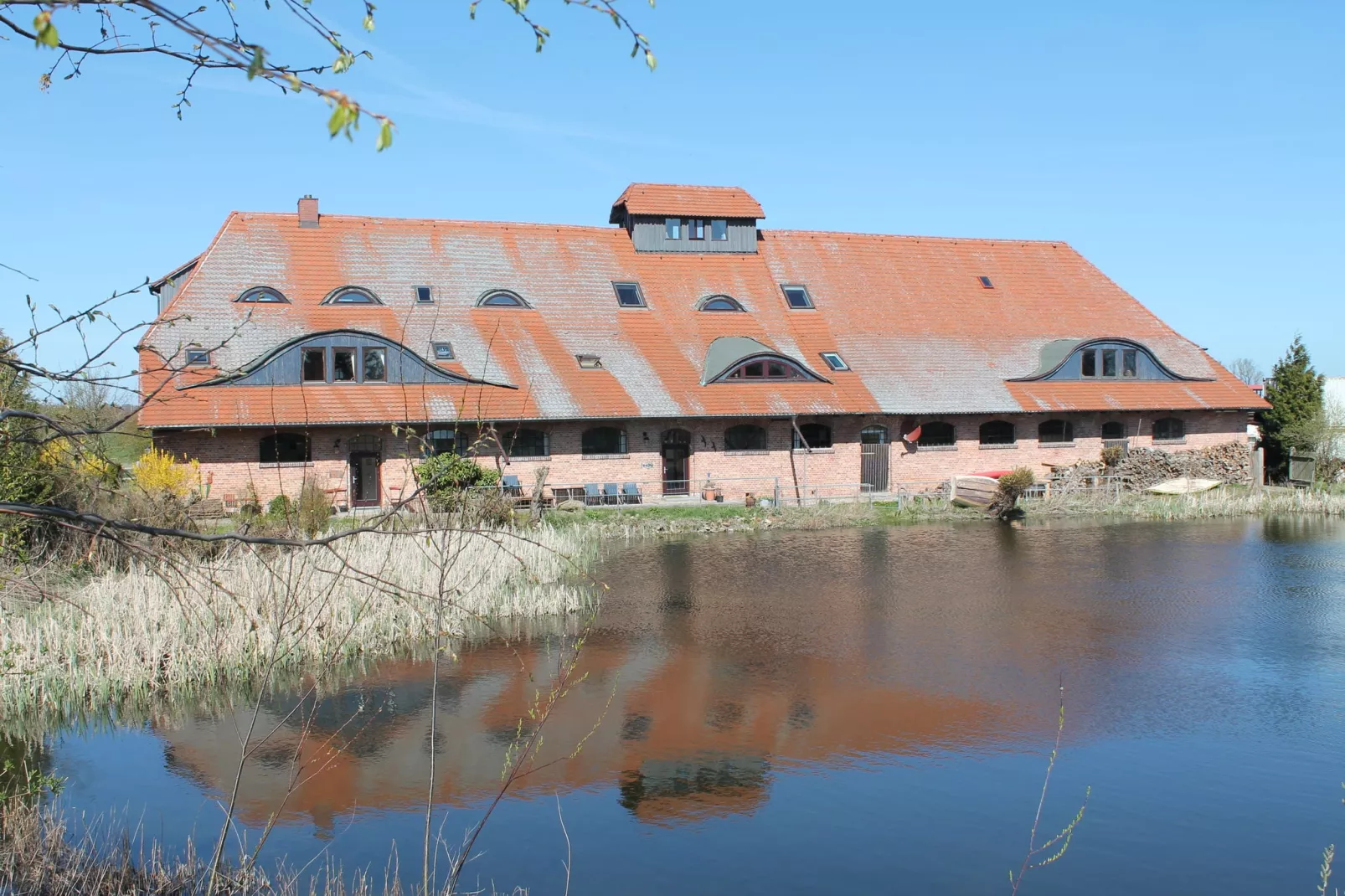 Ferienwohnung Parkblick mit 3 Schlafzimmern-Buitenkant zomer