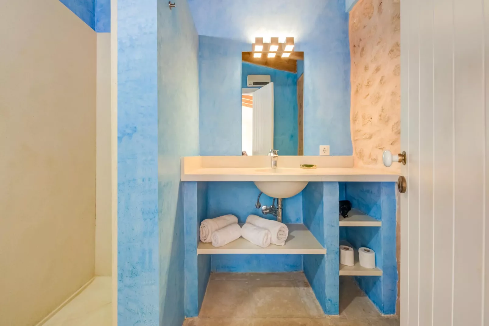 El Taller-Badkamer