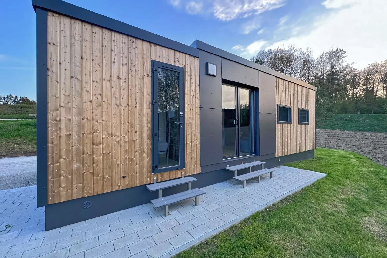 FERIENDORF SEEBLICK - Tiny Chalet am Eixendorfer See-Buitenkant zomer