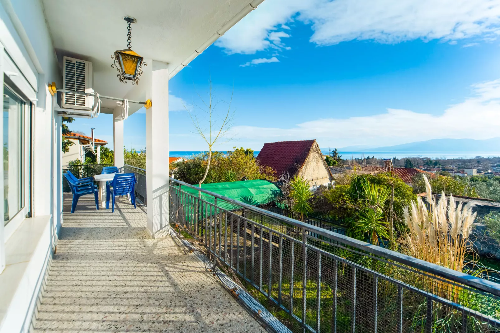 Bungalow with ocean view-Uitzicht zomer