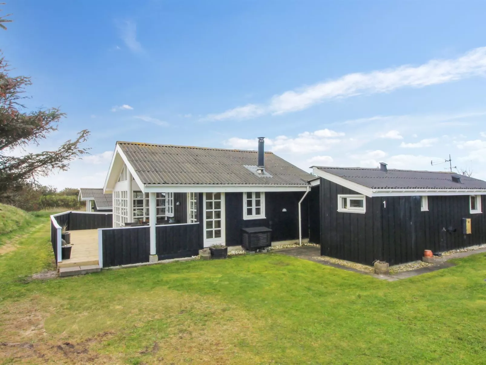"Bjari" - 850m from the sea-Buiten
