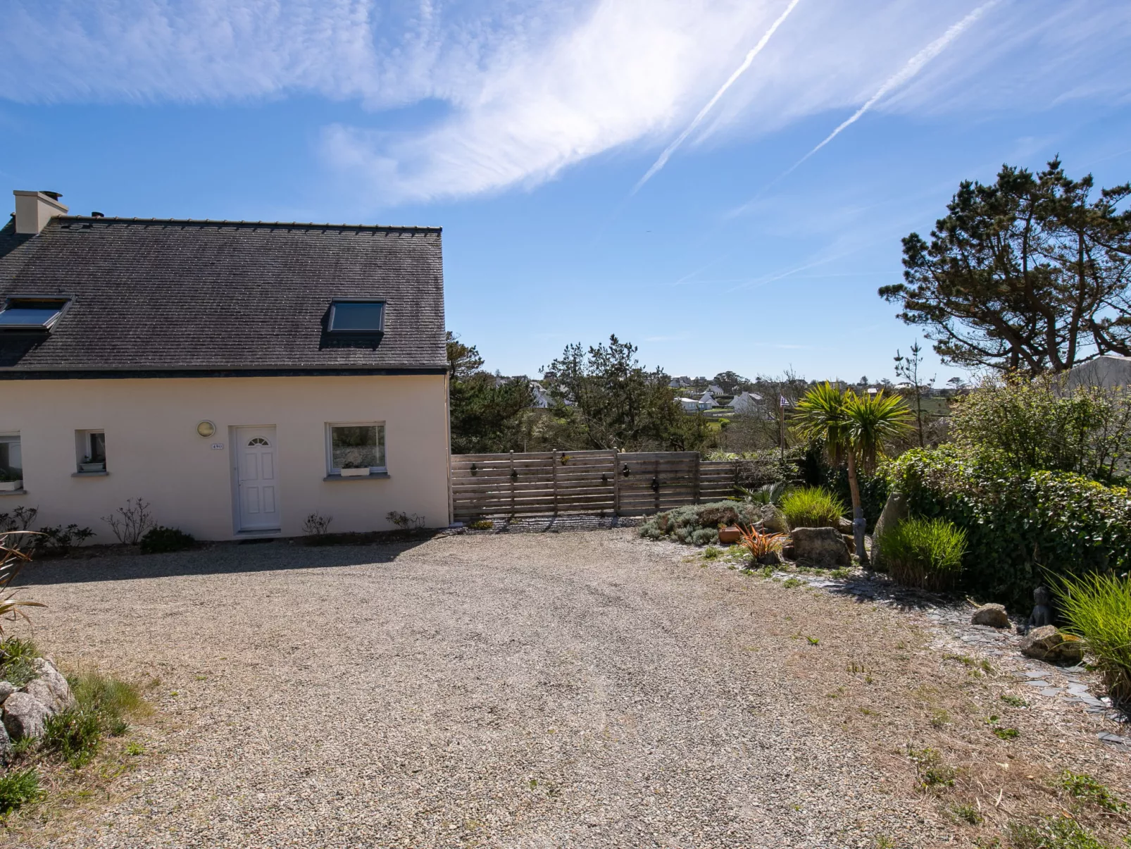 La maison de Toul an Dour-Buiten