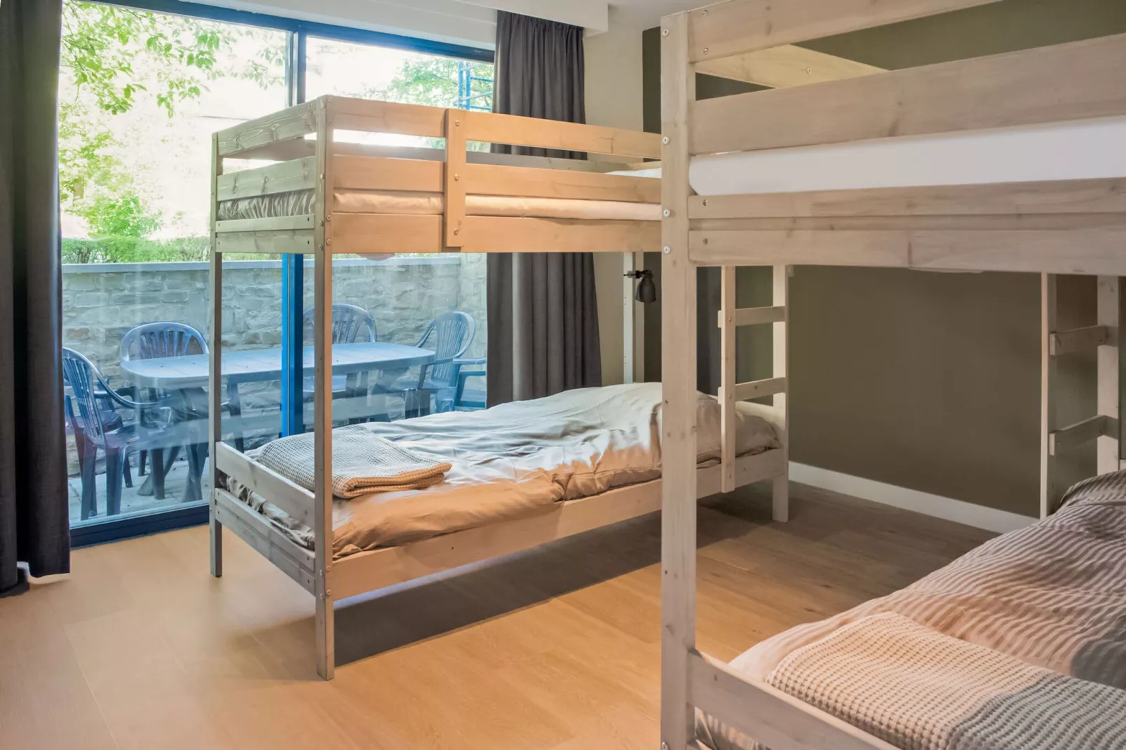 Mooi appartement in Durbuy met een zwembad-Slaapkamer