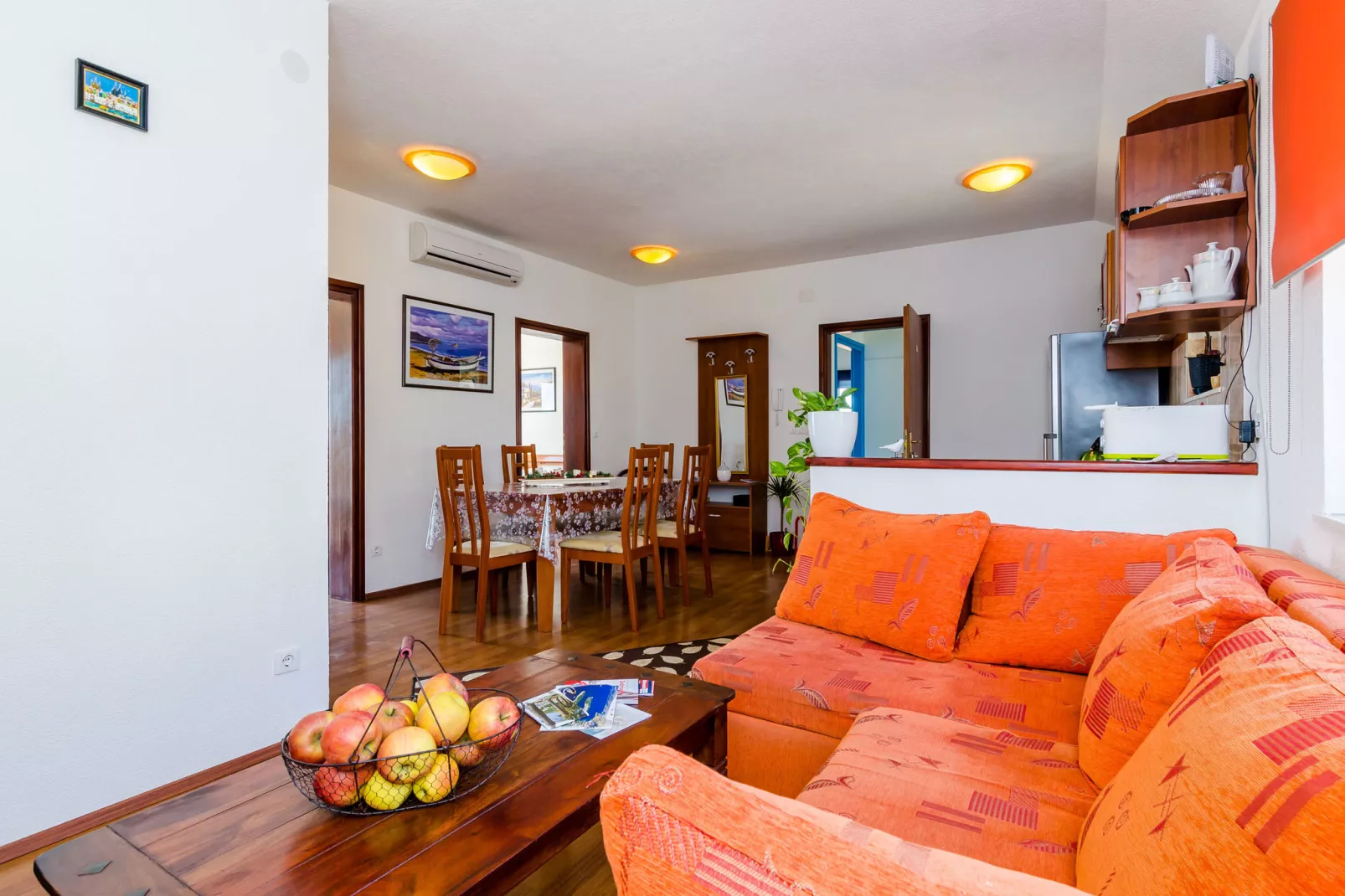 Apartment Alpha-Woonkamer