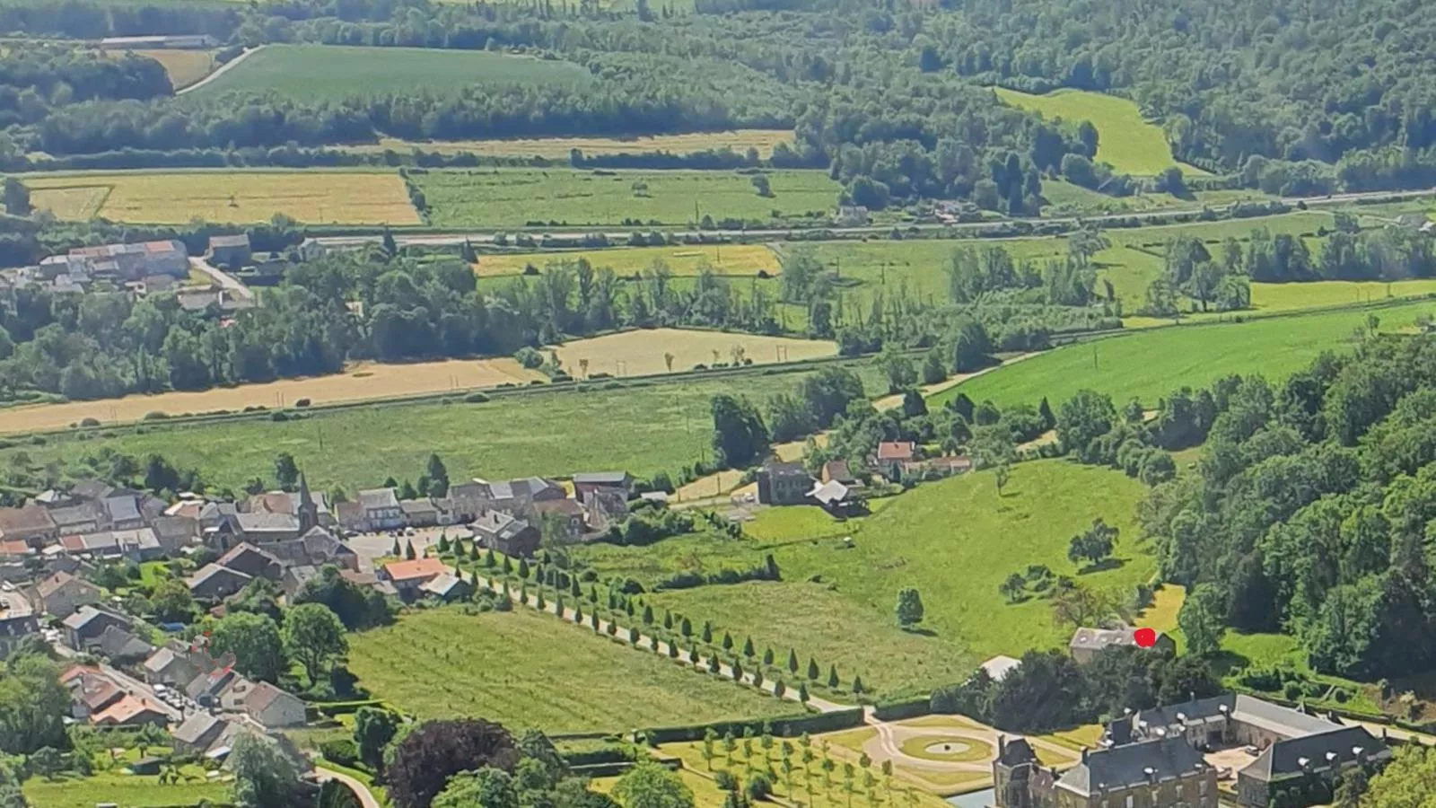 Gite Cascade-Gebieden zomer 1km