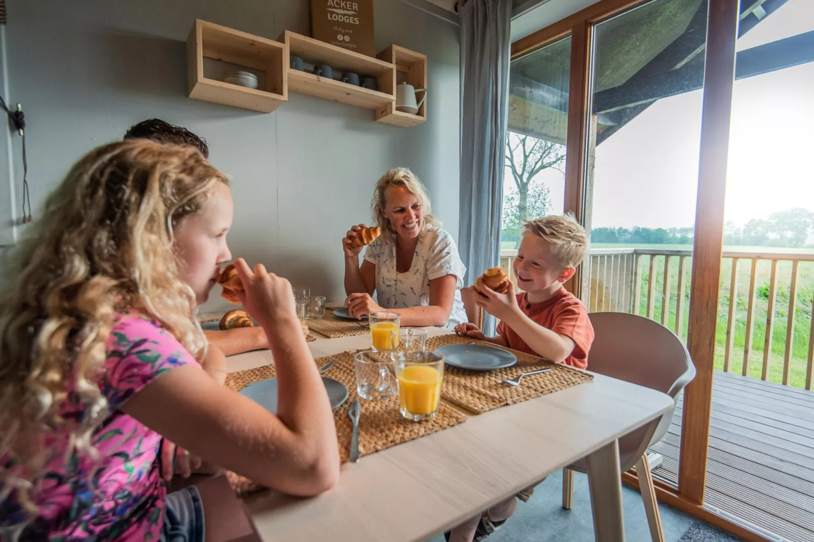 Sfeervolle Acker Lodge B-Woonkamer