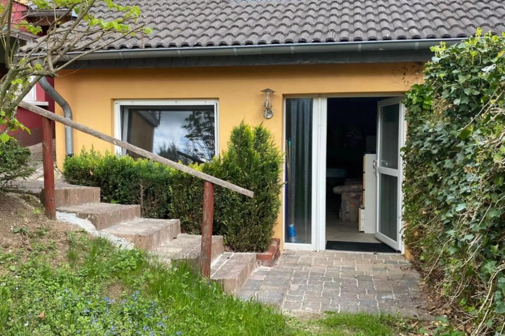 Appartement Eifelsteig-Buitenkant zomer