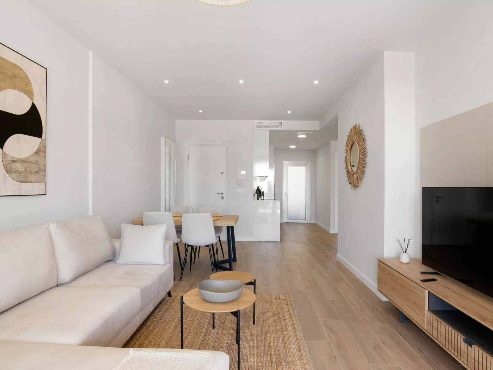 Ema Residencial 63-Binnen