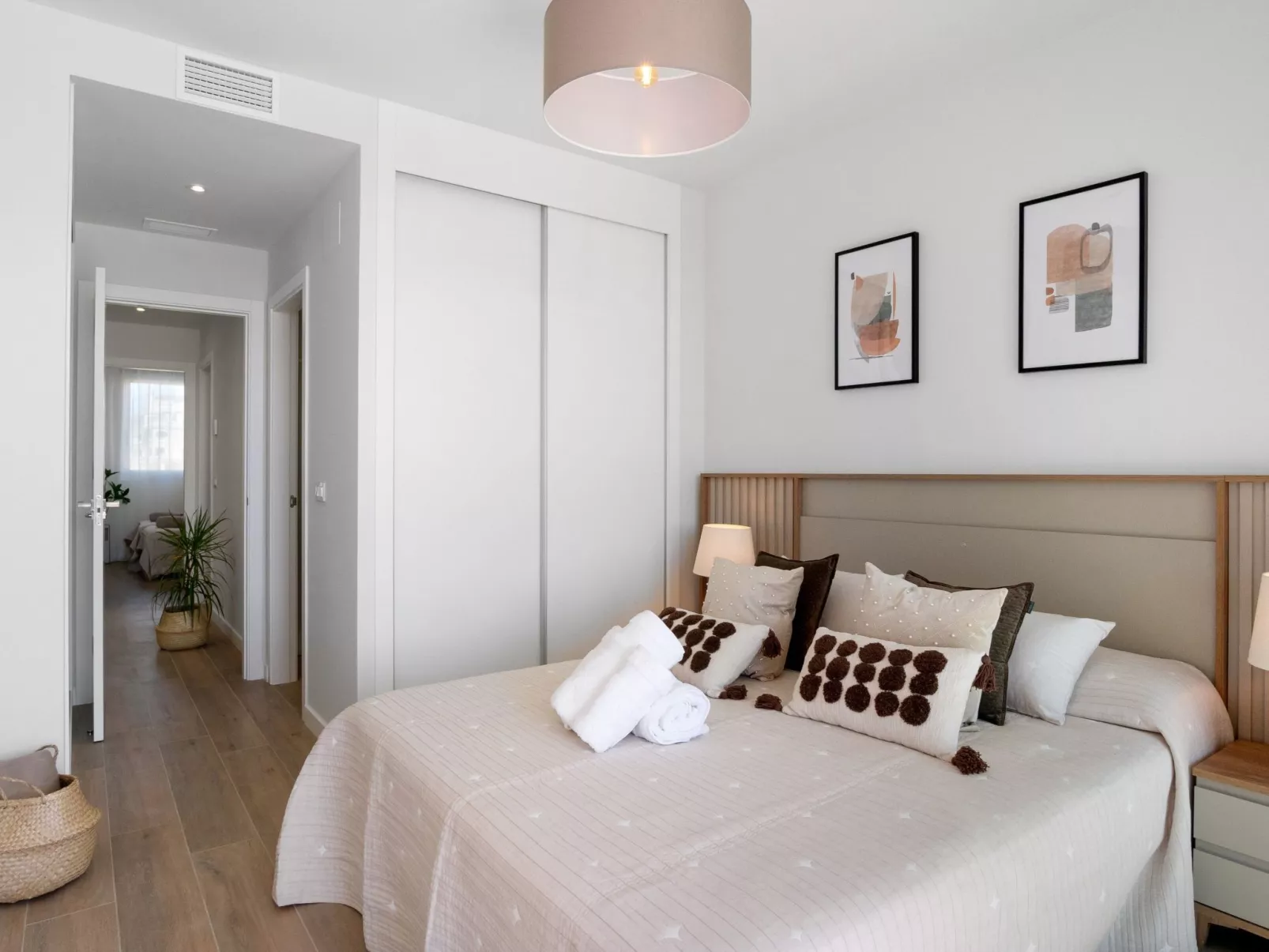 Ema Residencial 63-Binnen