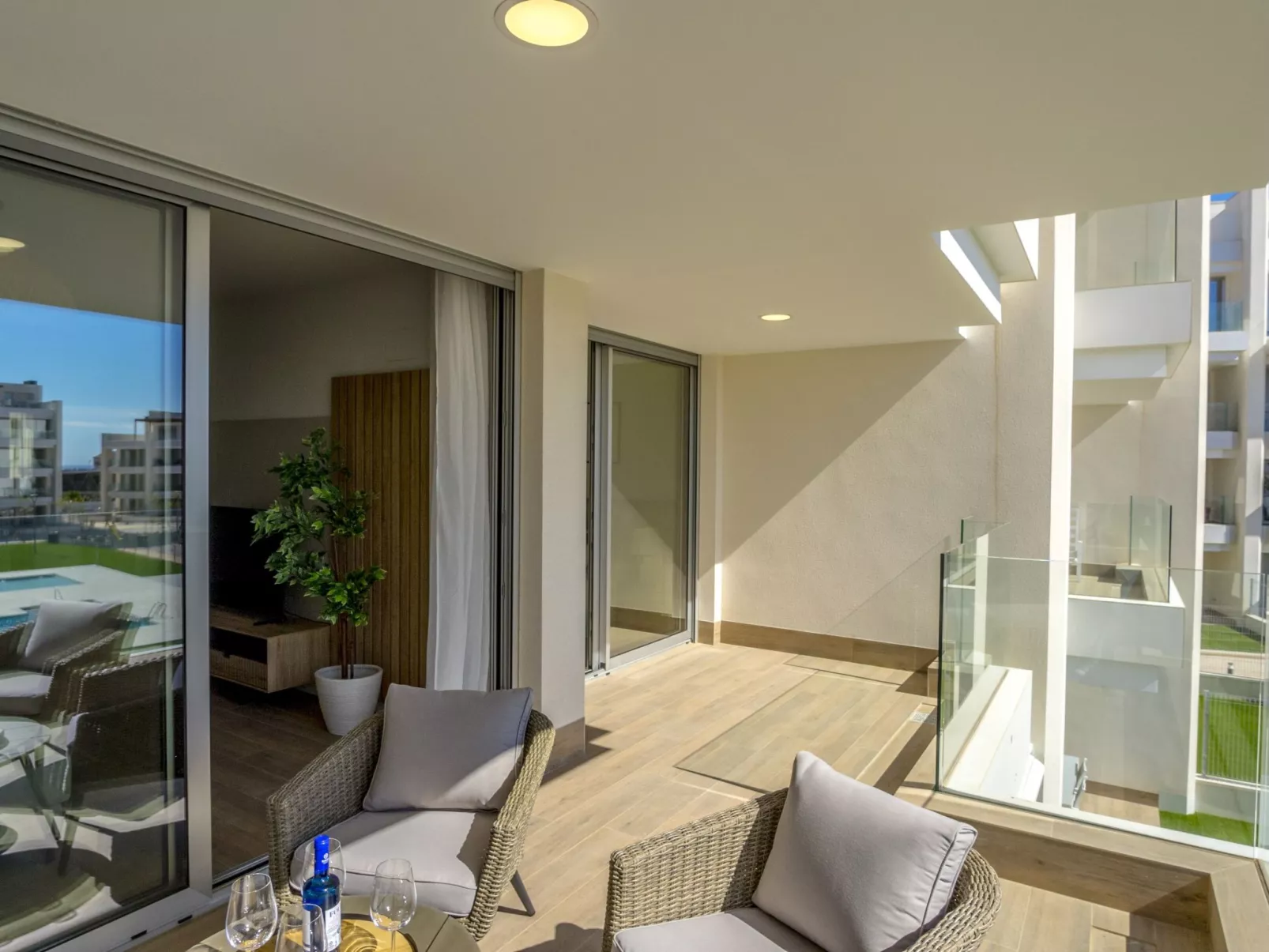 Ema Residencial 63-Buiten