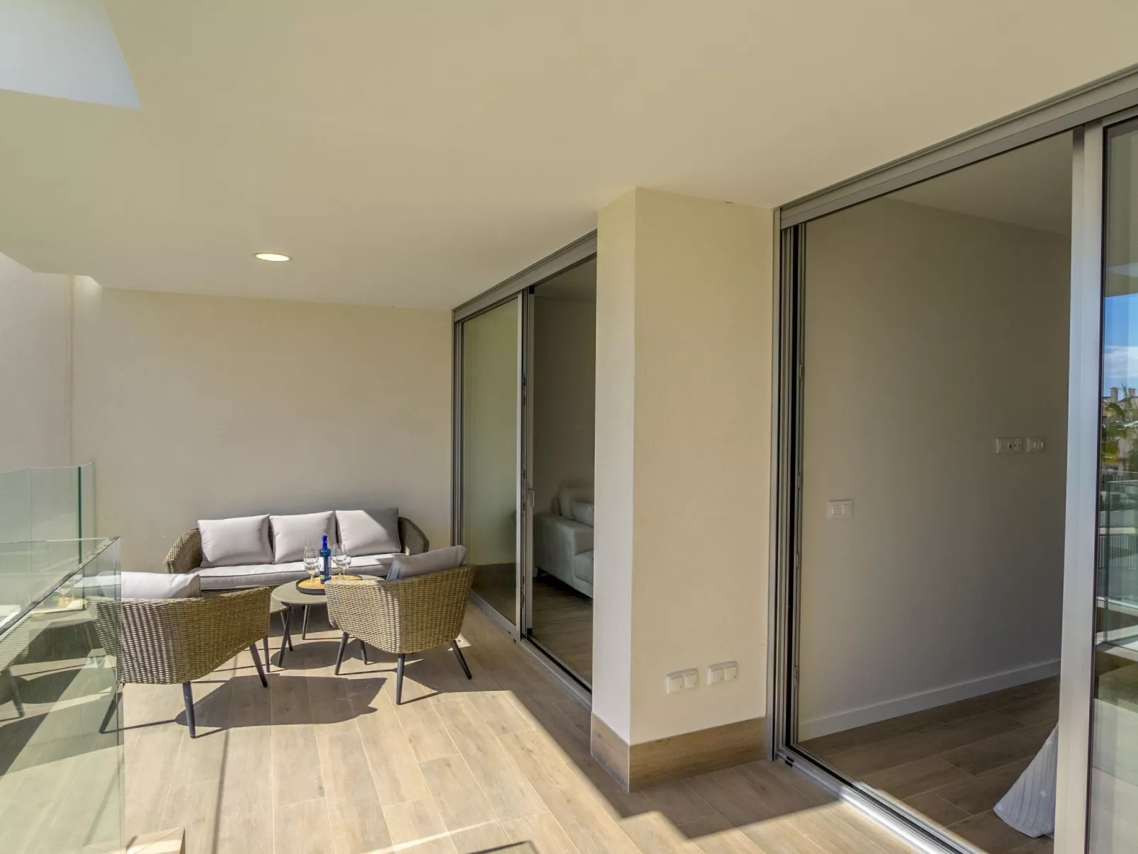 Ema Residencial 63-Buiten