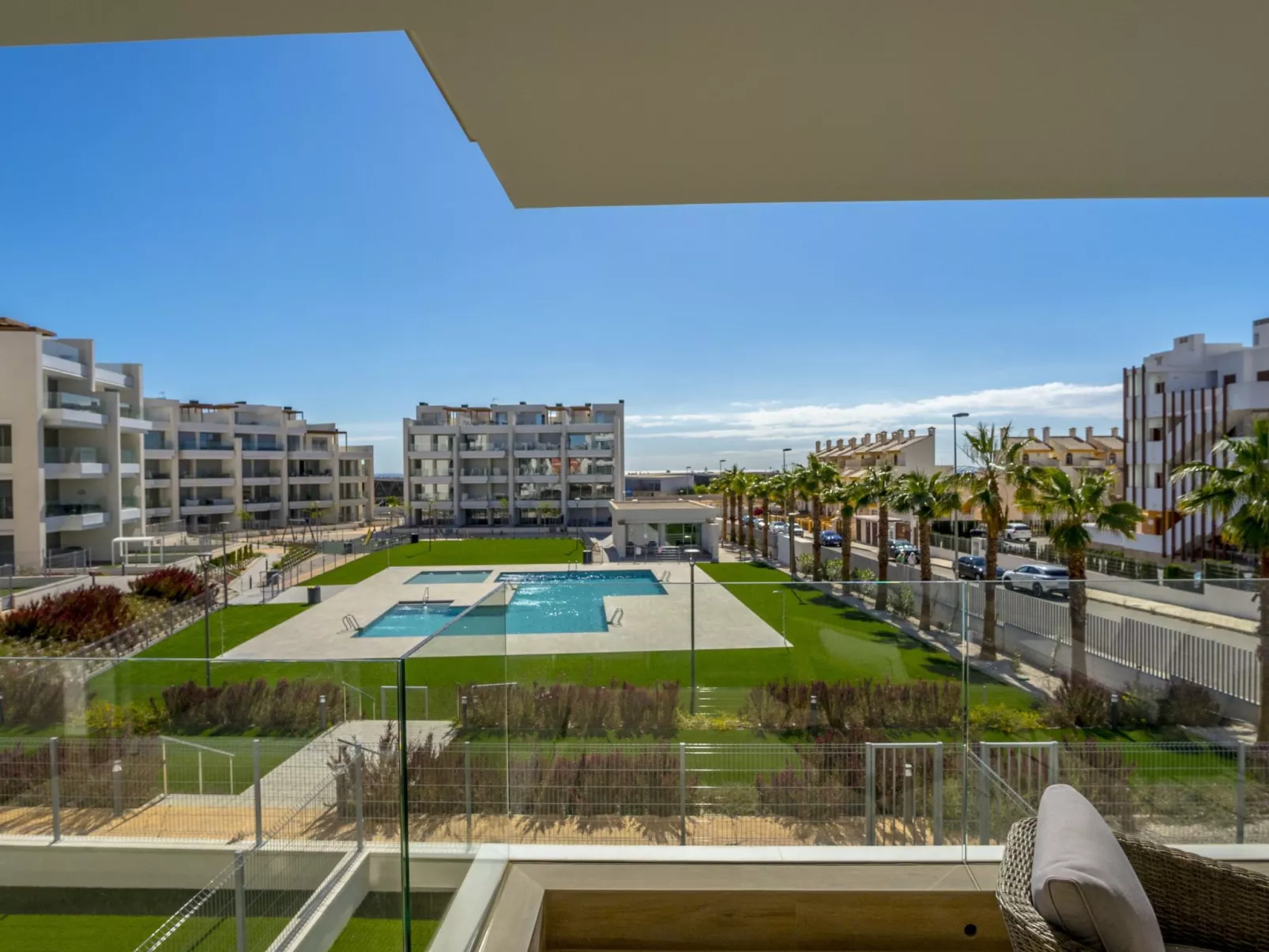 Ema Residencial 63-Buiten