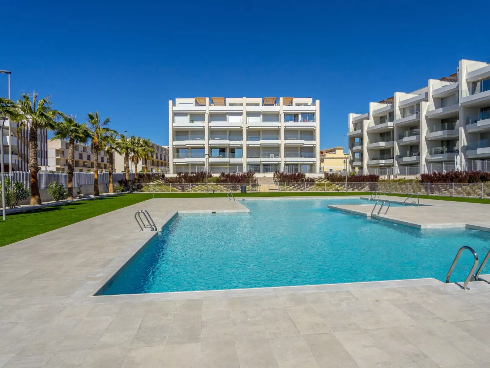Ema Residencial 63-Buiten