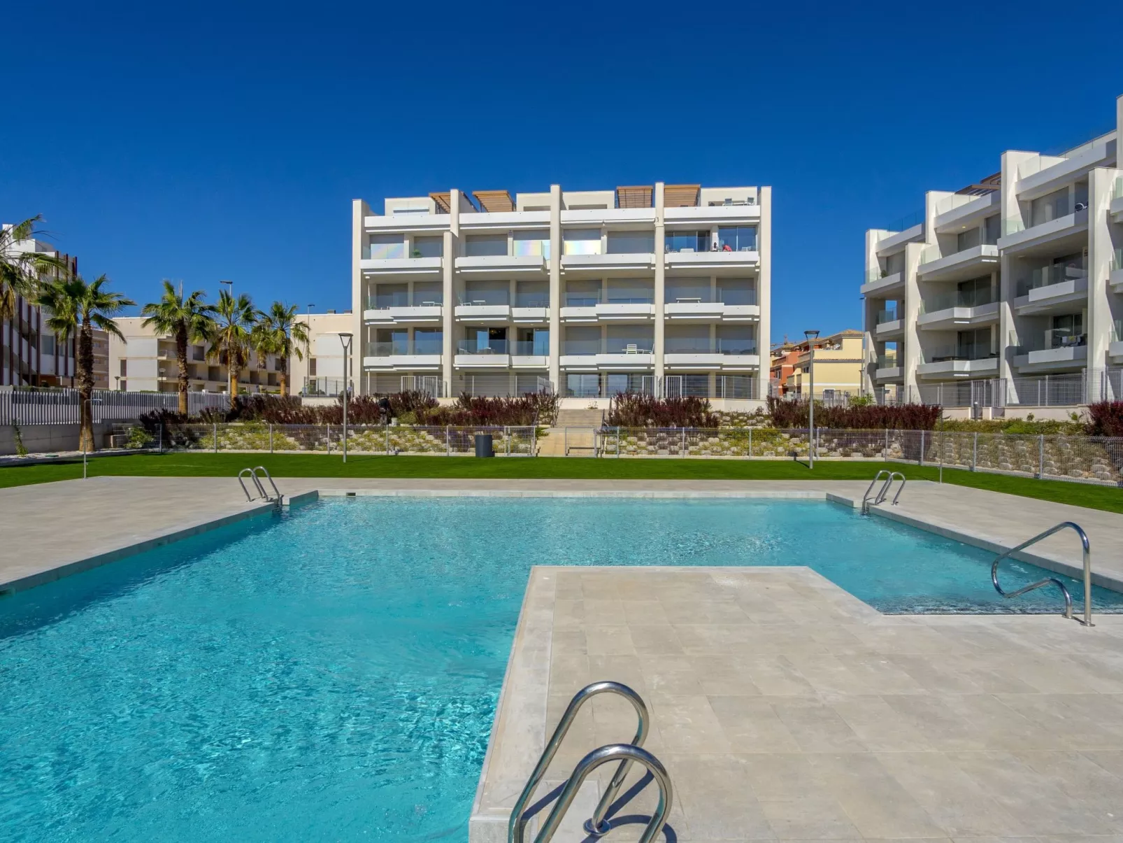 Ema Residencial 63-Buiten