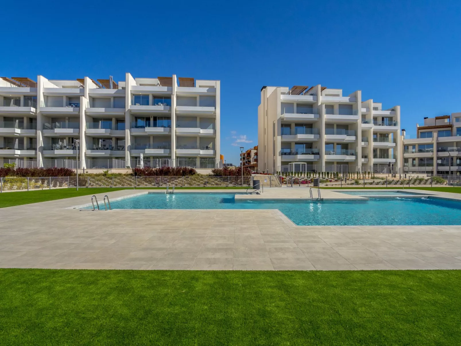 Ema Residencial 63-Buiten