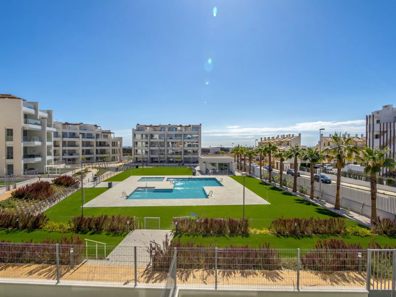 Ema Residencial 63-Buiten