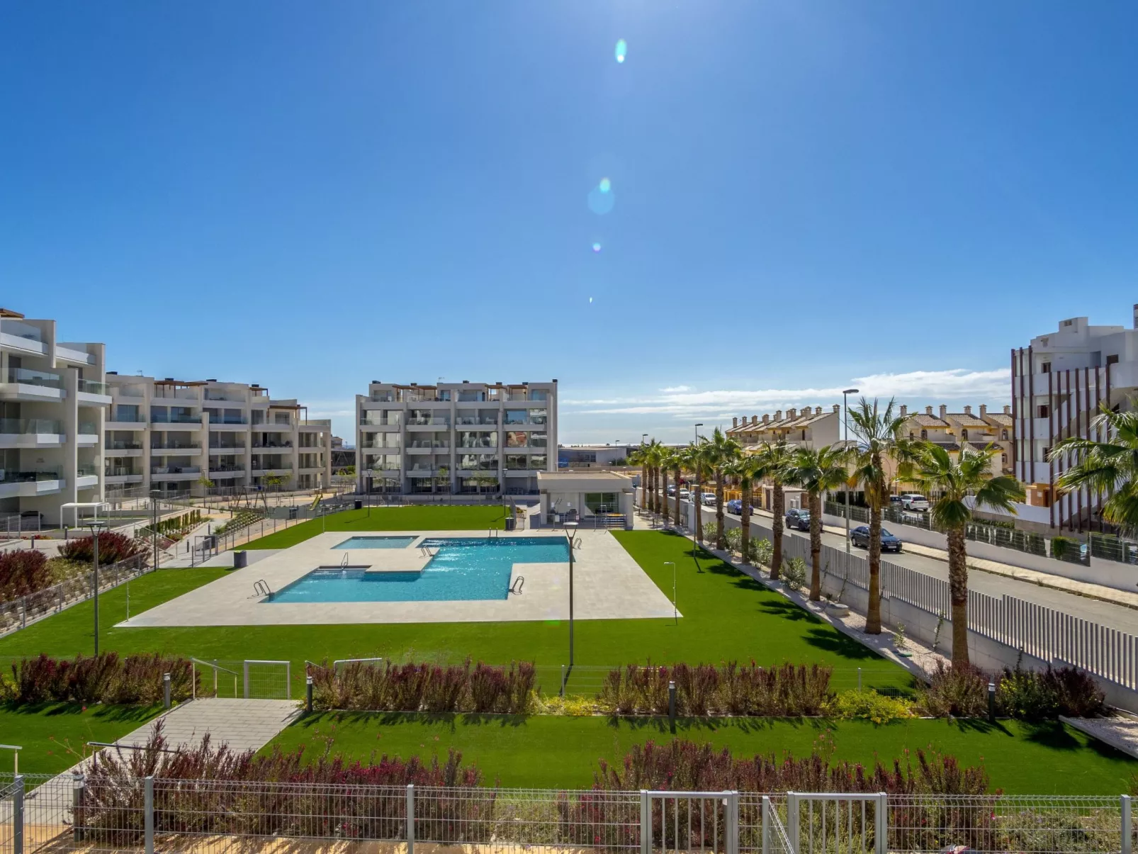 Ema Residencial 63-Buiten
