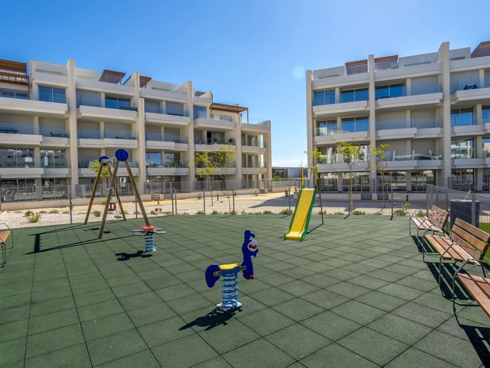 Ema Residencial 63-Buiten