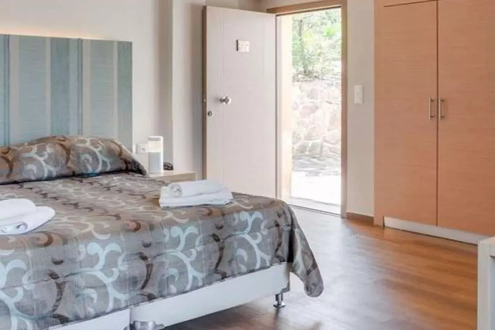 Fijne studio op Lesbos met zwembad