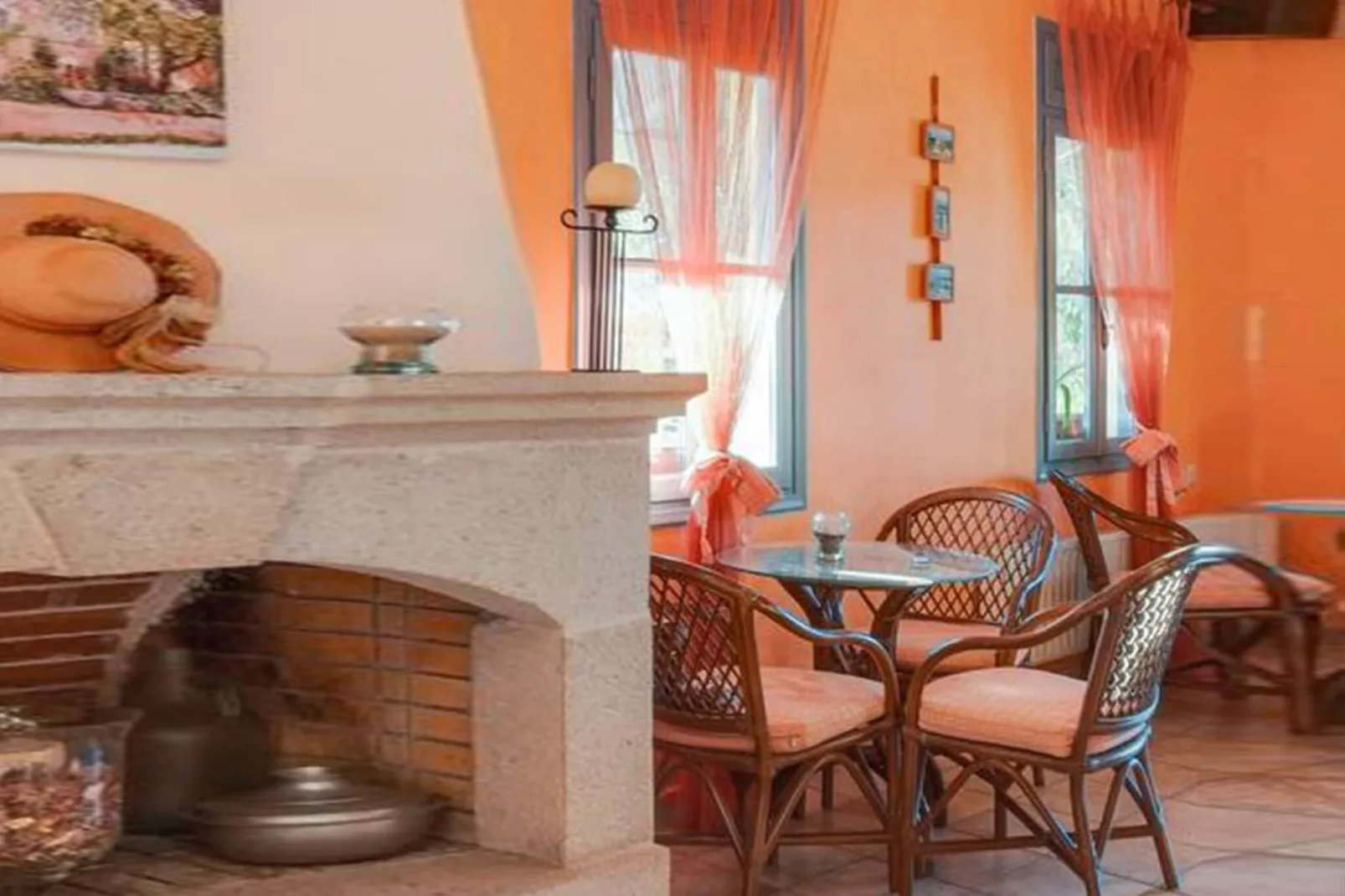 Fijne studio op Lesbos met zwembad-Woonkamer