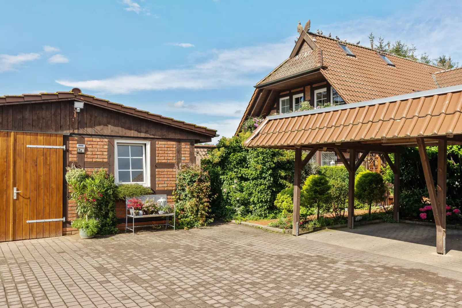 Ferienhaus mit Garten und Terrasse vor Rostock/Warnemünde