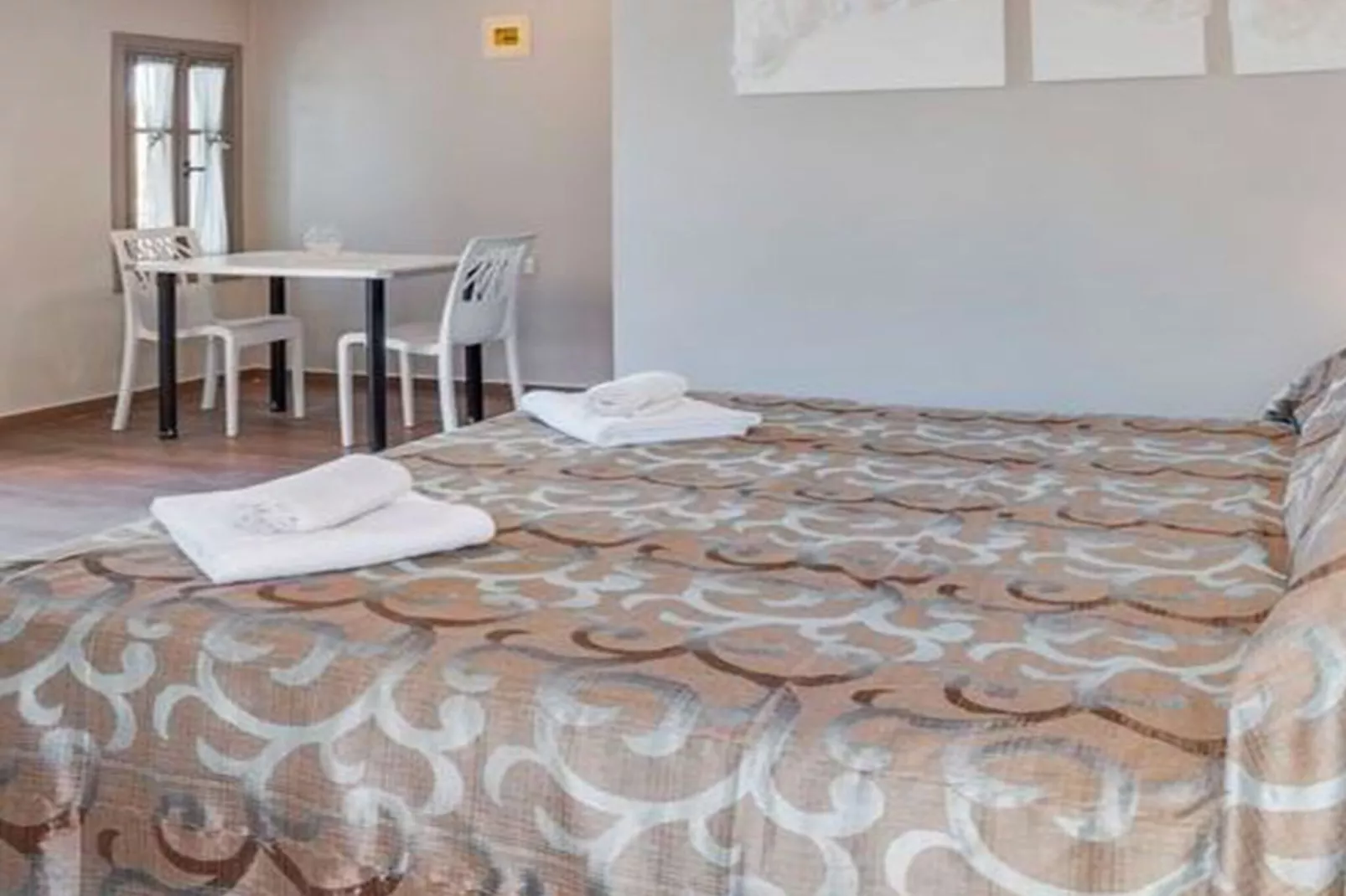 Fijne studio op Lesbos met zwembad-Slaapkamer