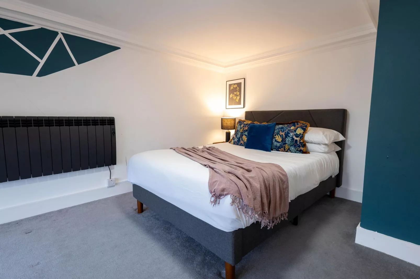 One Bedroom - Sofa Bed Mnuchah-Slaapkamer