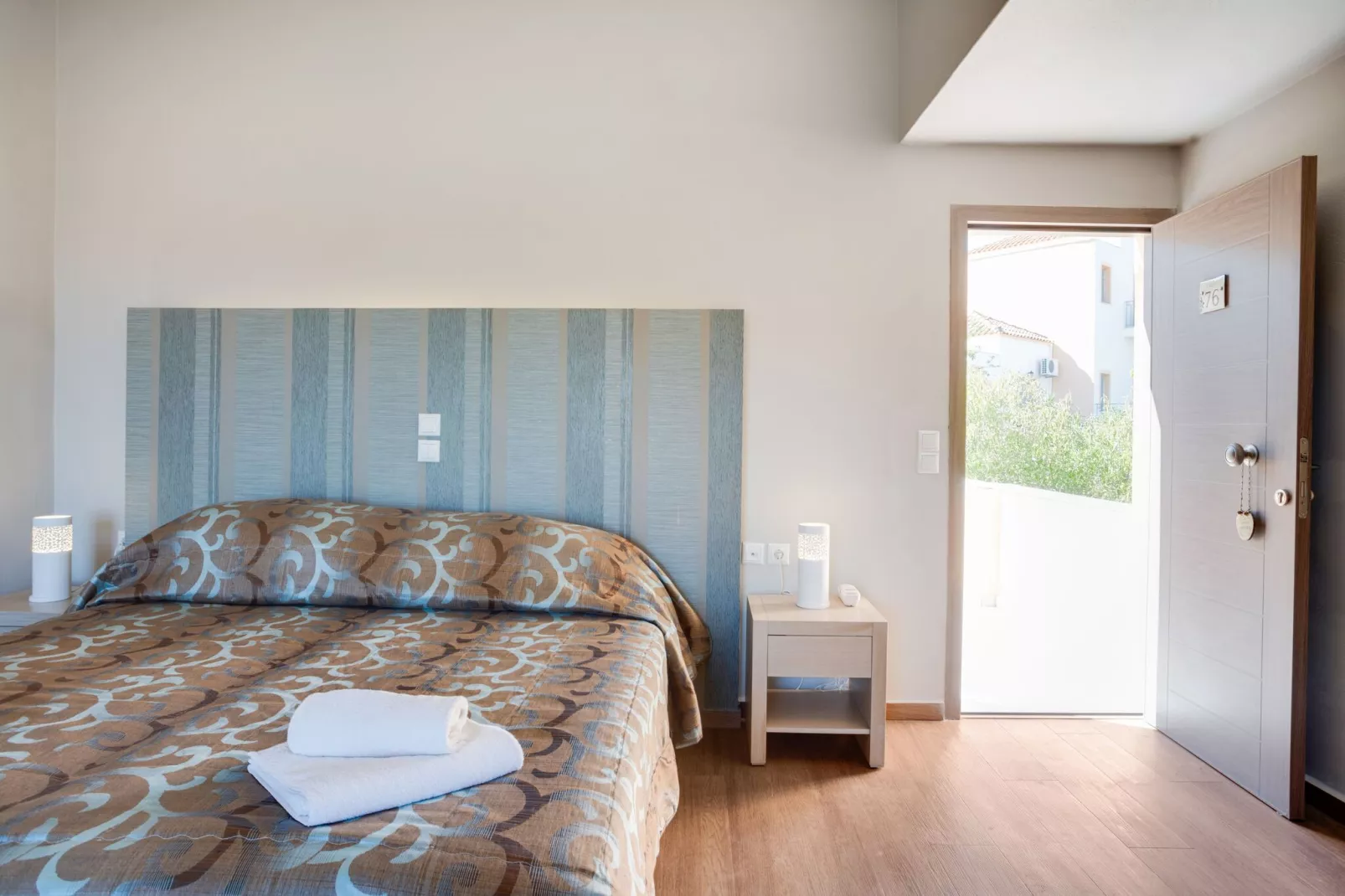 Fijne studio op Lesbos met een balkon-Slaapkamer