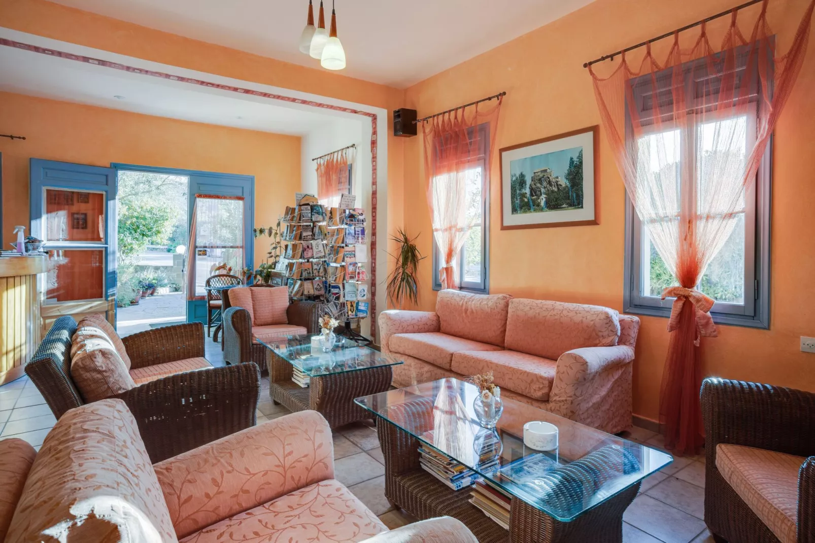 Fijne studio op Lesbos met een balkon-Woonkamer