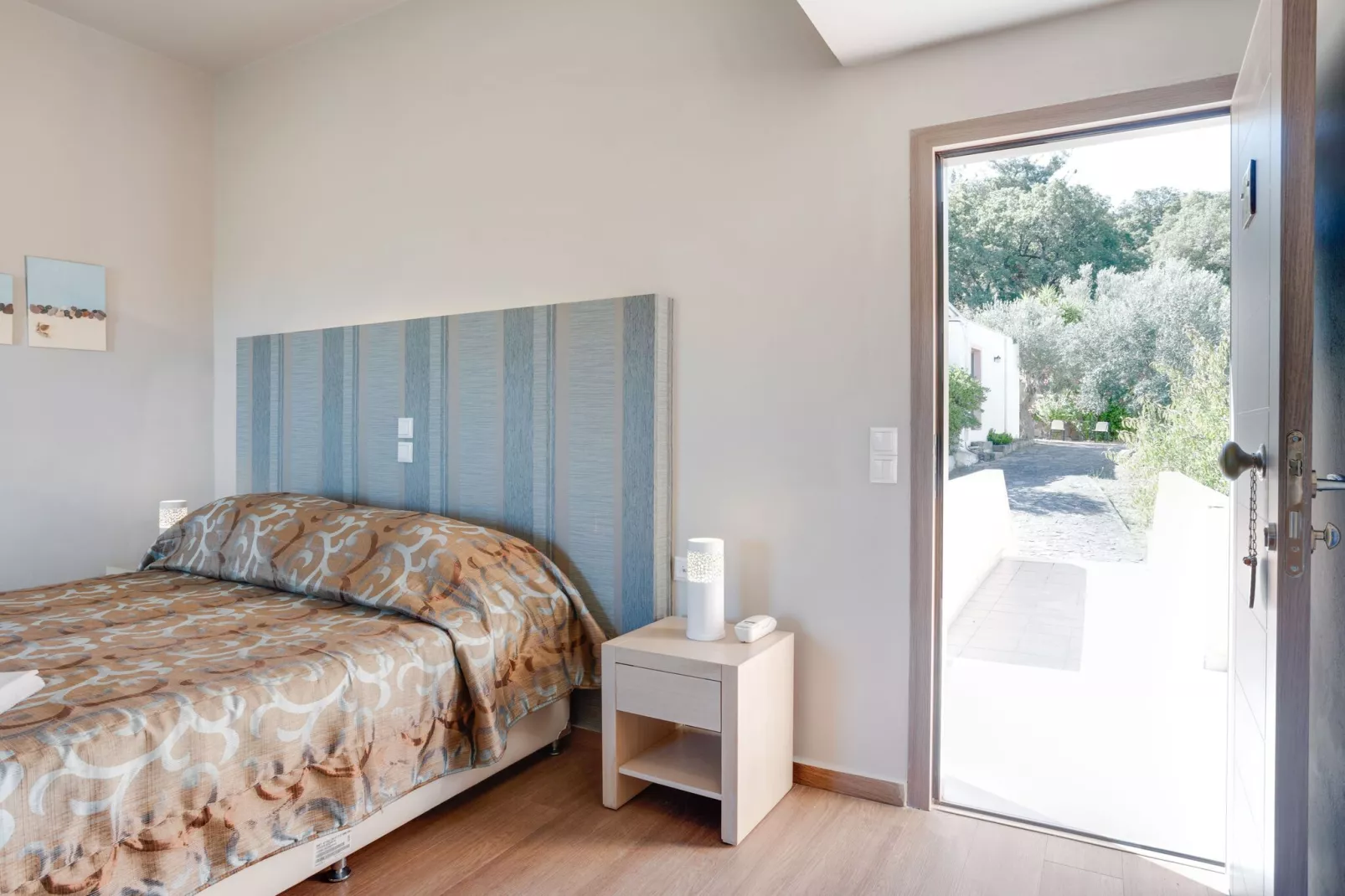 Fijne studio op Lesbos met een balkon-Slaapkamer