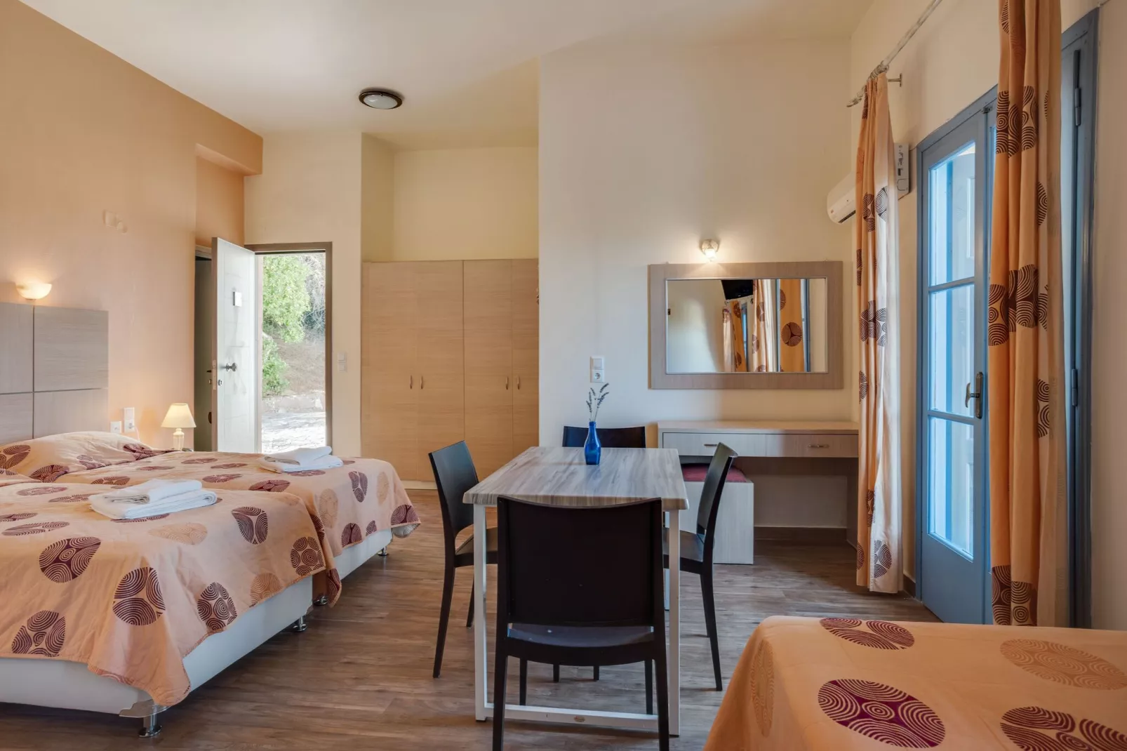 Aantrekkelijke studio op Lesbos met een balkon-Slaapkamer
