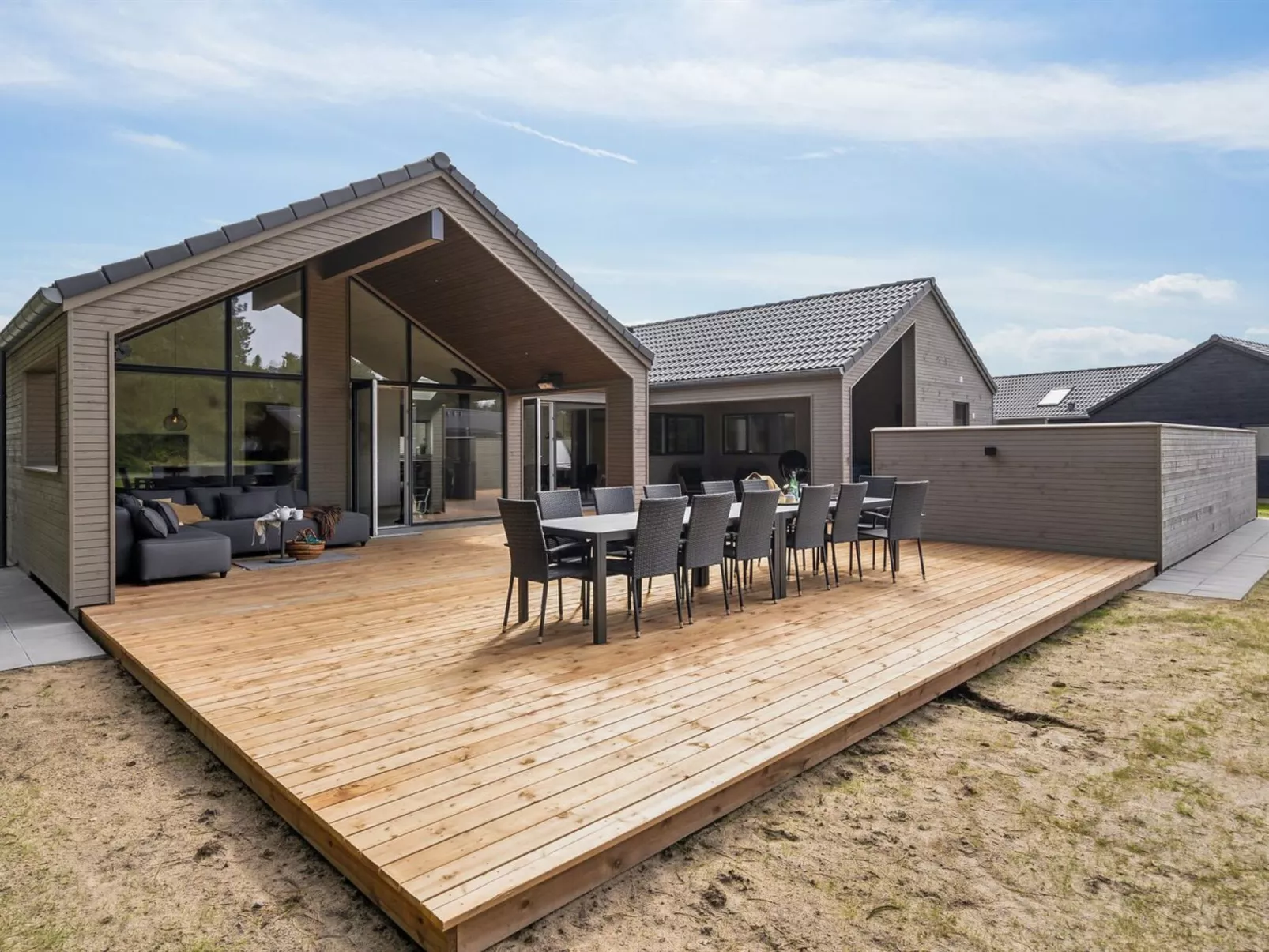 "Indira" - 3.5km from the sea-Buiten