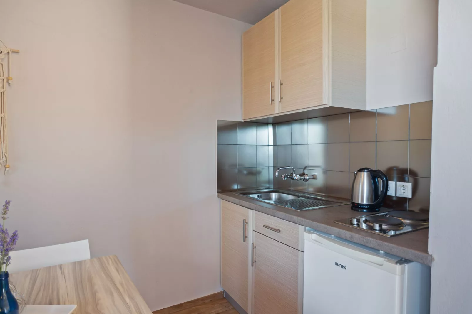 Mooie studio op Lesbos met een balkon-Keuken