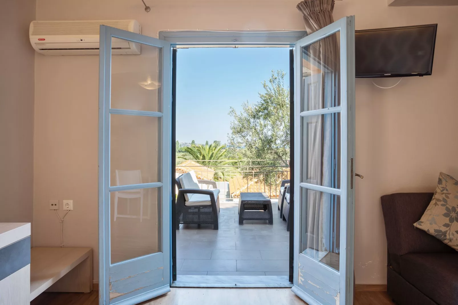 Mooie studio op Lesbos met een balkon-Hal-ontvangst