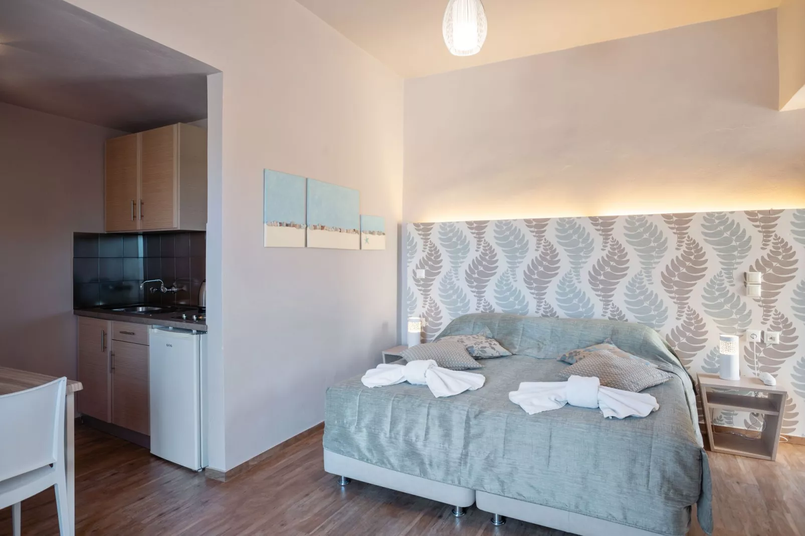 Mooie studio op Lesbos met een balkon-Slaapkamer