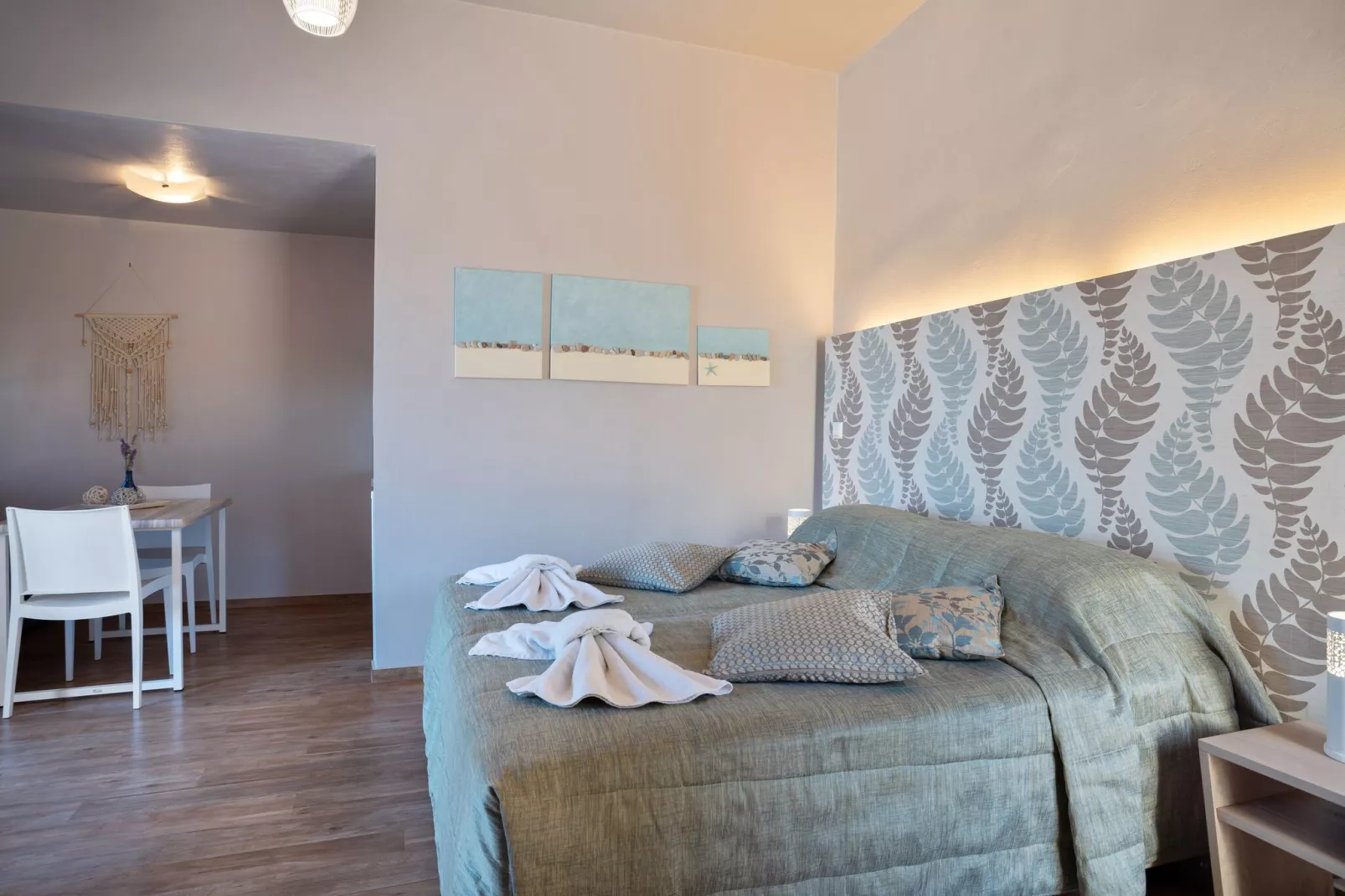 Mooie studio op Lesbos met een balkon-Slaapkamer