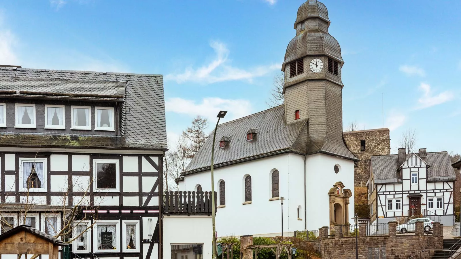 Kurhaus am Nordenau-Gebieden zomer 1km