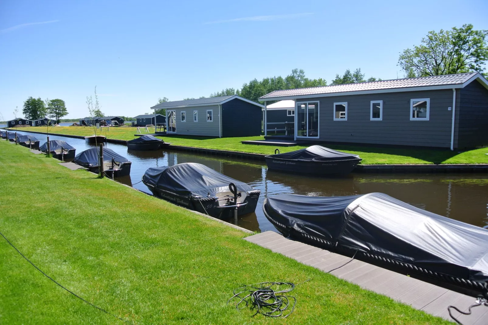 Vakantiepark Giethoorn 3-Buitenkant zomer