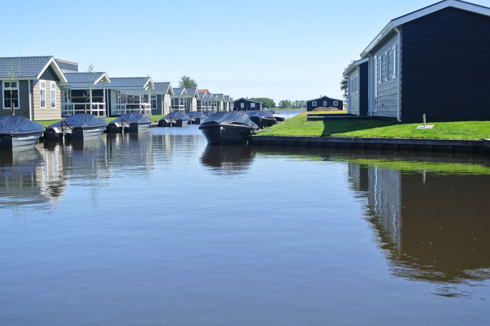 Vakantiepark Giethoorn 3-Buitenkant zomer