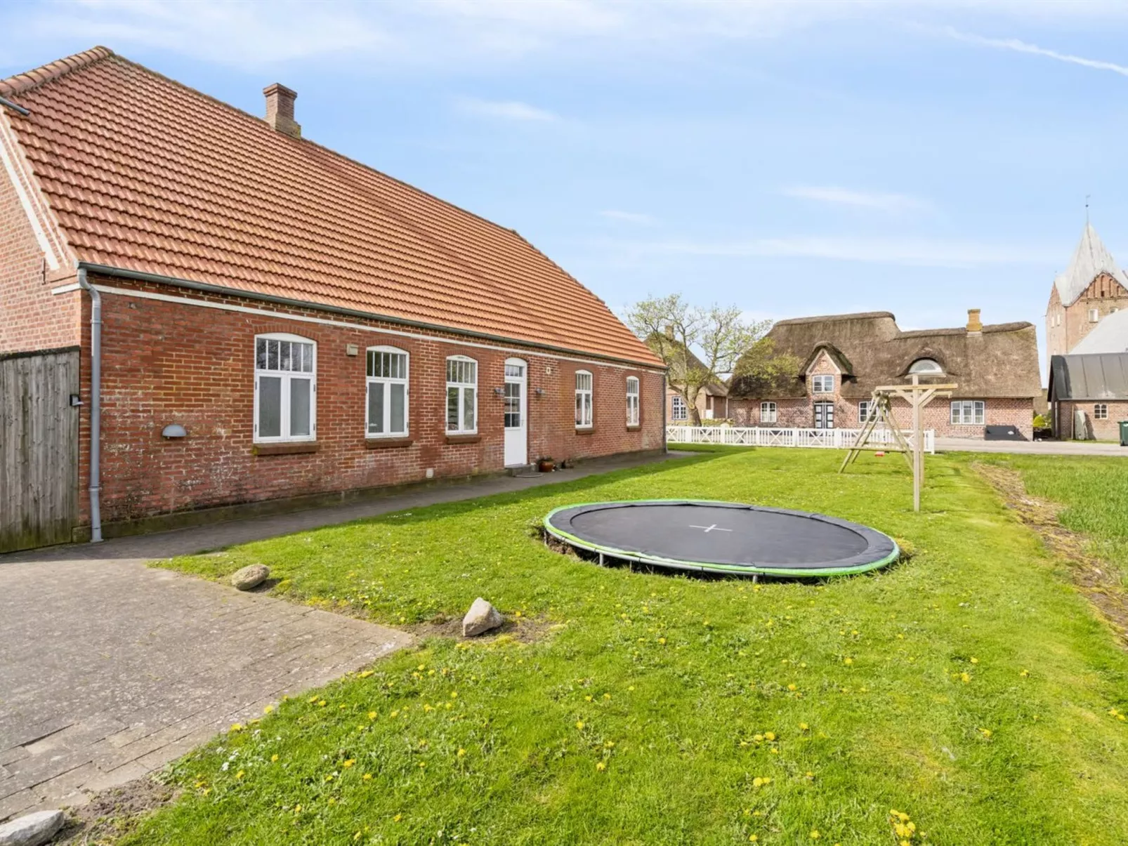 "Adine" - 13km from the sea-Buiten