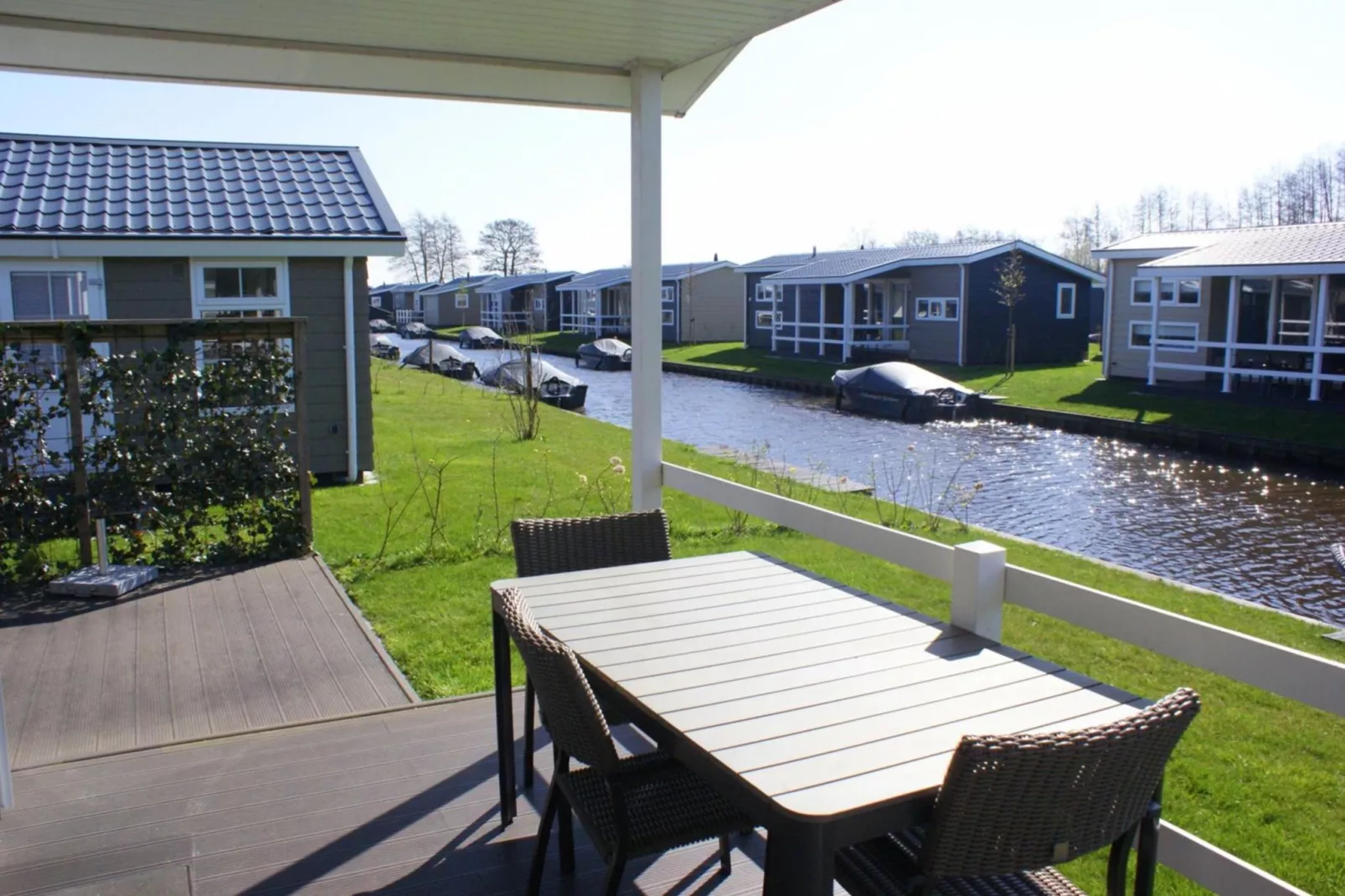 Vakantiepark Giethoorn 3-Terrasbalkon