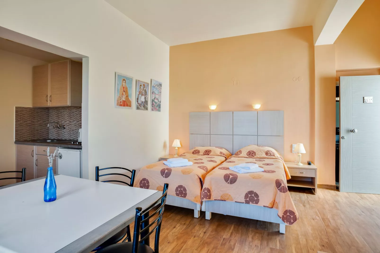 Leuke studio op Lesbos met een gedeeld zwembad-Slaapkamer